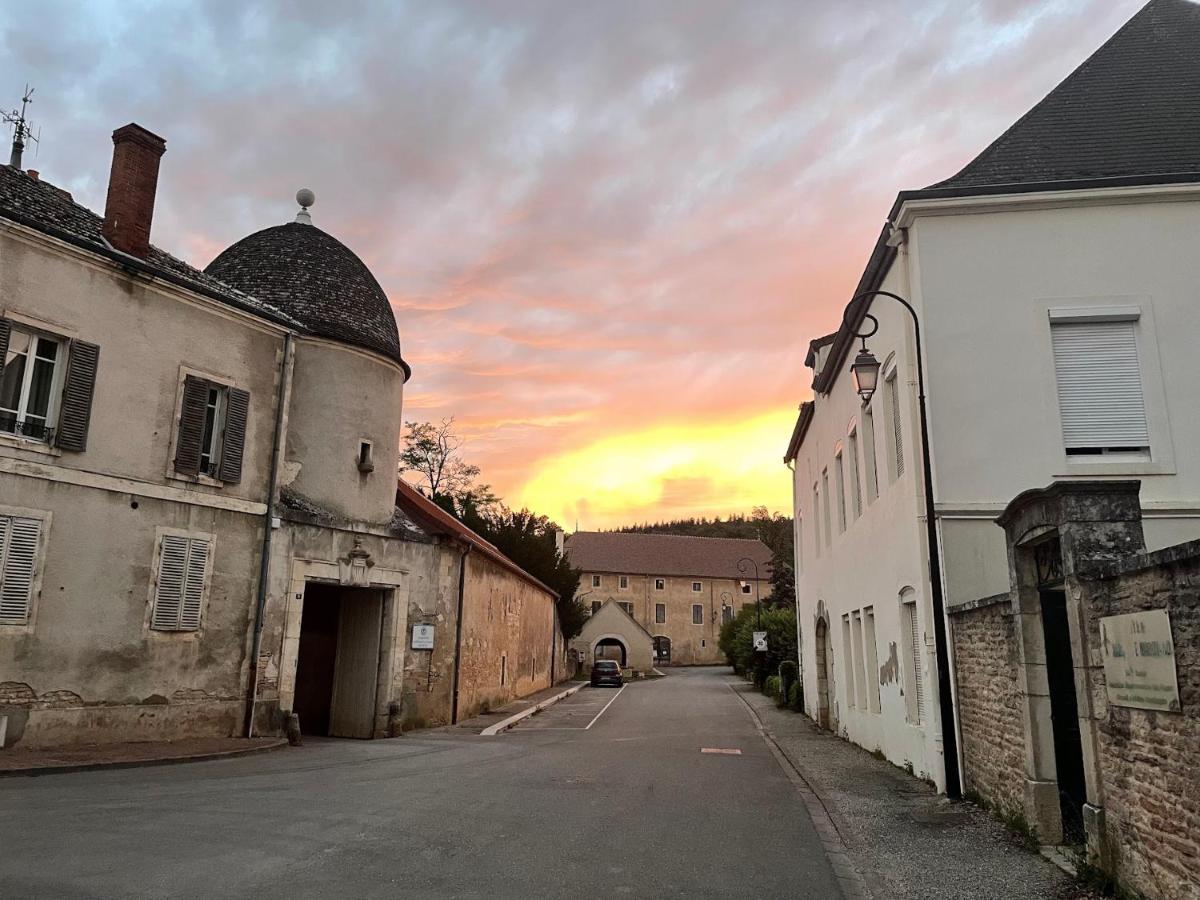 Le Clos De Miribel 기브리 외부 사진